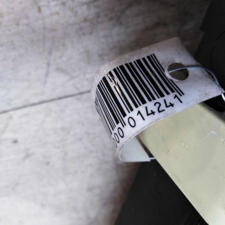 pepelnica-audi-a8-d2-art-25023-big-2