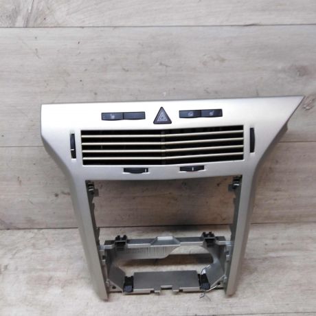 panel-centralnaia-torpedy-opel-astra-h-rest-art-26372-big-0