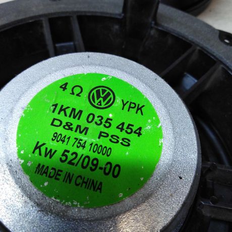 dinamik-akusticeskie-volkswagen-golf-5-akusticeskie-sistemy-art-26673-big-1