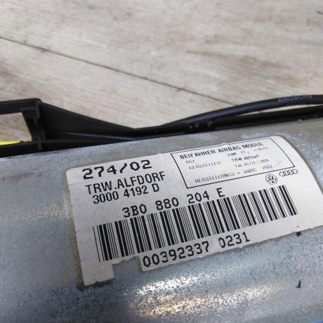 poduska-bezopasnosti-airbag-pravaia-volkswagen-passat-b5-gp-art-27635-big-1