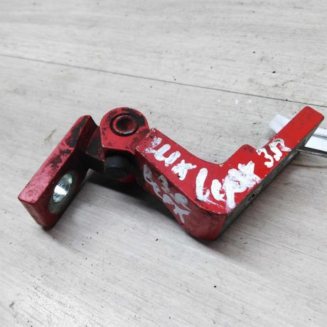 petlia-dveri-zadniaia-pravaia-verxniaia-skoda-octavia-tour-art-27879-big-0