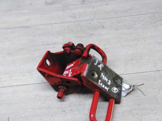 petlia-dveri-zadniaia-pravaia-nizniaia-skoda-octavia-tour-art-27972