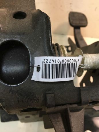 pedalnyi-uzel-blok-pedalei-volkswagen-golf-3-art-28655-big-1
