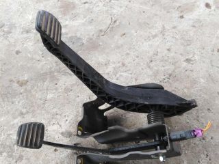 pedalnyi-uzel-pedal-renault-logan-art-28873