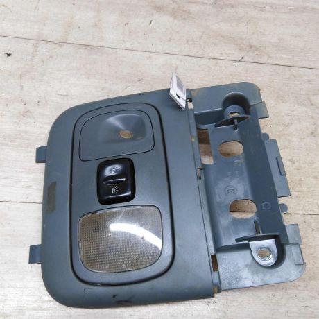 fonar-osveshheniia-salona-plafon-renault-scenic-1-art-29226-big-0