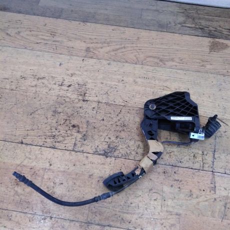 pedal-scepleniia-volkswagen-passat-b6-art-29812-big-0