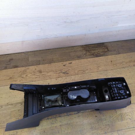 podlokotnik-centralnyi-tonnel-cexol-perekliuceniia-peredac-mazda-3-bk-xetcbek-art-30012-big-2