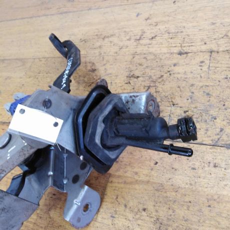 pedal-scepleniia-cilindr-scepleniia-mazda-3-bk-xetcbek-art-30021-big-1