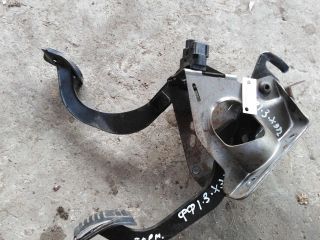 pedalnyi-uzel-pedal-scepleniia-pedal-tormoza-ford-focus-1-rest-art-30868