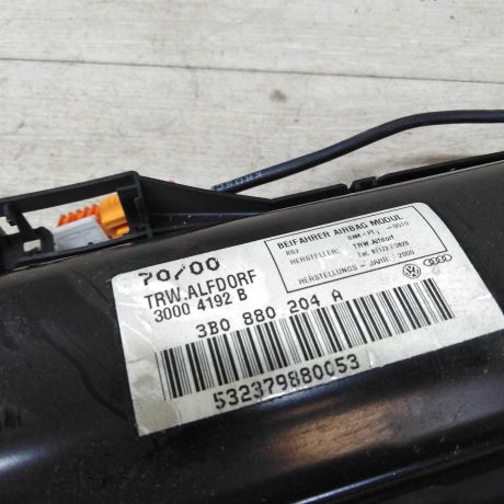 poduska-bezopasnosti-airbag-volkswagen-passat-b5-v-torpedu-art-31140-big-2