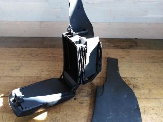 podlokotnik-toyota-camry-v40-defekt-art-31376