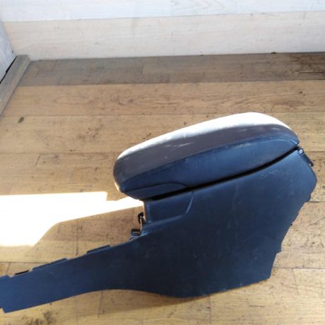 podlokotnik-toyota-camry-v40-defekt-art-31376-big-5