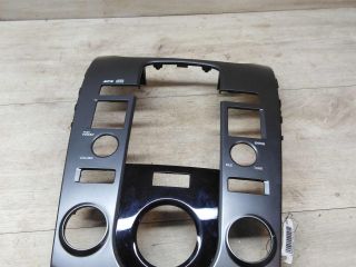 ramka-centralnaia-torpedy-kia-cerato-2-art-31915