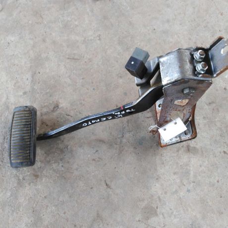 pedal-tormoza-kia-cerato-2-16i-akpp-art-31989-big-0