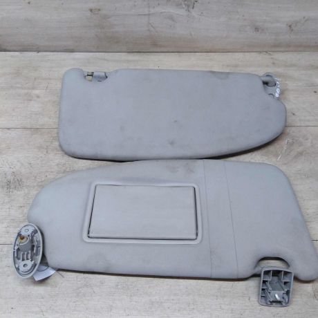 kozyrek-solncezashhitnyi-ford-focus-2-do-rest-art-32371-big-1