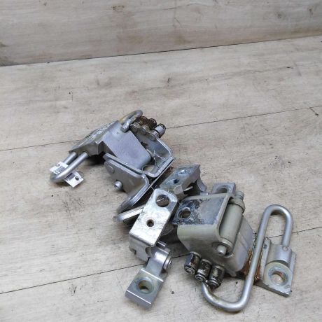 petlia-dveri-volkswagen-polo-4-art-32620-big-0