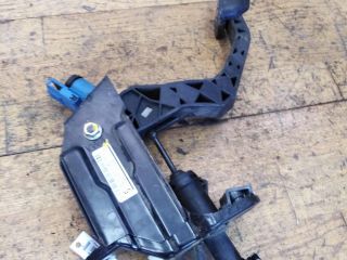 pedal-scepleniia-glavnyi-scepleniia-cilindr-volkswagen-polo-4-art-32672