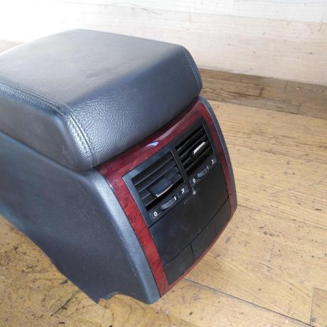 podlokotnik-volkswagen-touareg-rest-art-32945-big-0