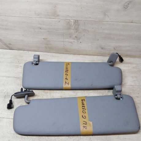 kozyrek-solncezashhitnyi-volkswagen-touareg-rest-art-33118-big-0