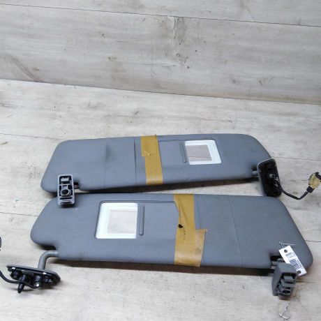 kozyrek-solncezashhitnyi-volkswagen-touareg-rest-art-33118-big-1