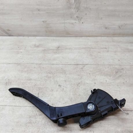 pedal-gaza-volkswagen-touareg-rest-art-33154-big-0