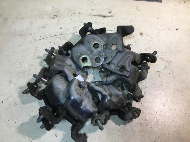 petlia-dveri-mitsubishi-carisma-art-33209-big-1