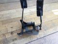 pedalnyi-uzel-pedal-tormoza-pedal-gaza-mitsubishi-carisma-rest-art-33395-small-3