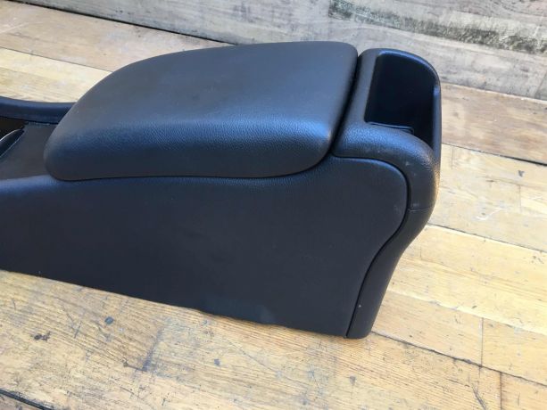 podlokotnik-mercedes-w203-do-rest-art-33506-big-4