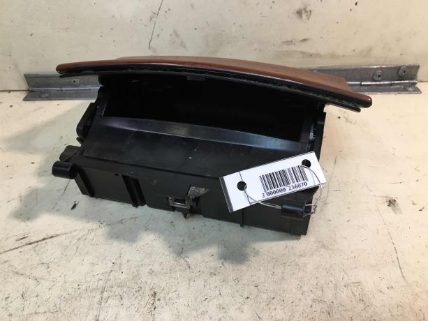 pepelnica-mercedes-w203-do-rest-art-33532-big-3