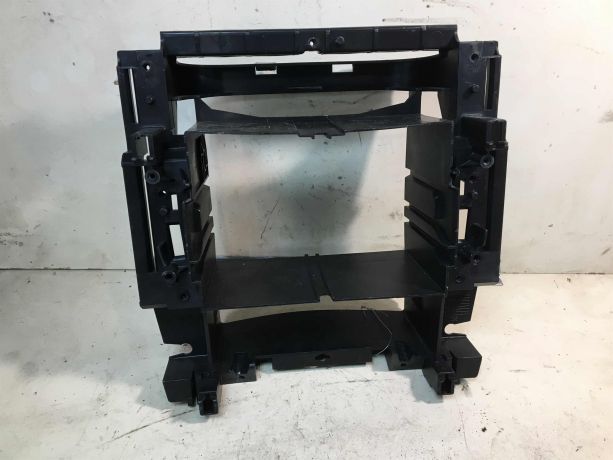 ramka-centralnaia-torpedy-mercedes-w203-do-rest-art-33536-big-0