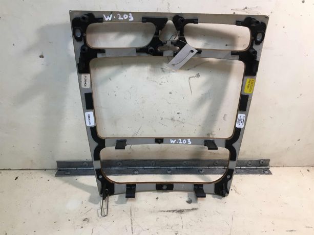 ramka-centralnaia-nakladka-mercedes-w203-do-rest-art-33609-big-2