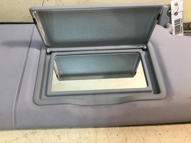 kozyrek-solncezashhitnyi-pravyi-mercedes-w203-do-rest-art-33673-big-2