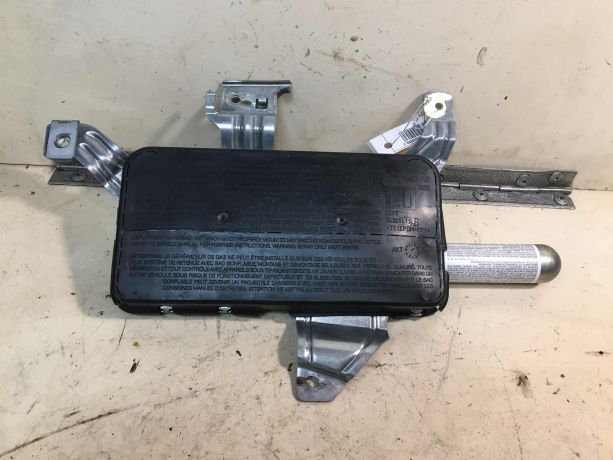 airbag-poduska-bezopasnosti-levaia-peredniaia-mercedes-w203-do-rest-art-33777-big-1