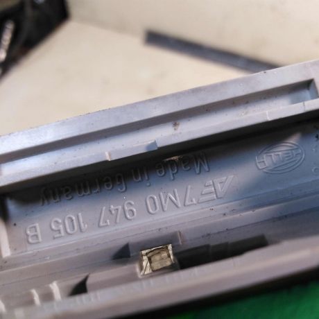 fonar-osveshheniia-salona-plafon-volkswagen-sharan-do-rest-seat-alhambra-art-34070-big-3