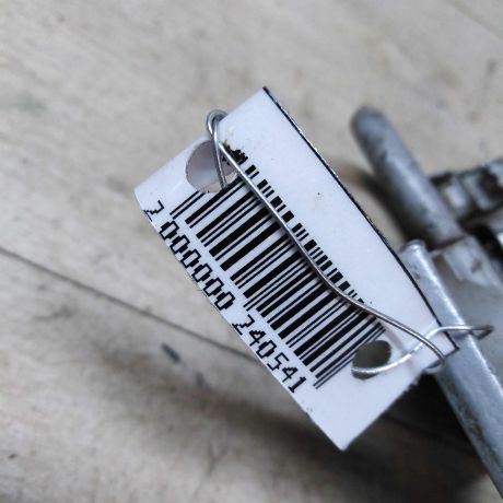 petlia-dveri-peredniaia-pravaia-nizniaia-audi-a4-b6-art-34283-big-4