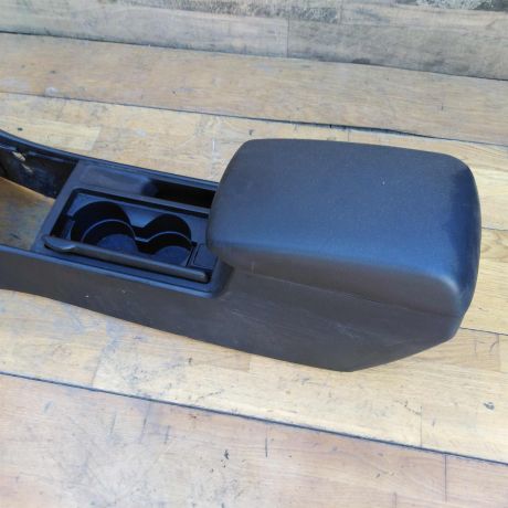 podlokotnik-tunnel-mazda-3-bk-sedan-art-34923-big-1