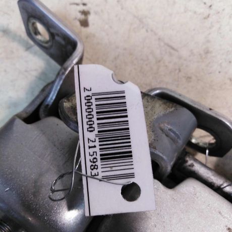 petlia-dveri-mazda-3-art-34941-big-1