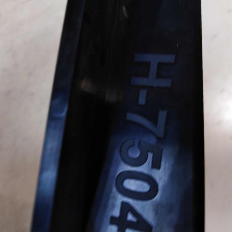 ramka-centralnaia-magnitoly-mazda-3-bk-sedan-mkpp-16i-art-34958-big-1