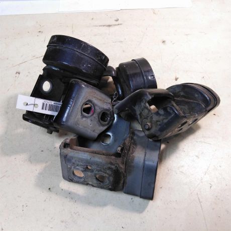 petlia-dveri-peredniaia-pravaia-nizniaia-renault-megane-2-2-stuki-art-35091-big-4