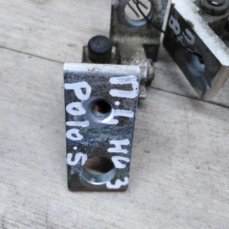 petlia-dveri-volkswagen-polo-5-art-35102-big-2