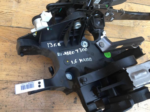 pedalnyi-uzel-pedal-cilindr-scepleniia-chevrolet-aveo-t300-sedan-art-35698-big-4