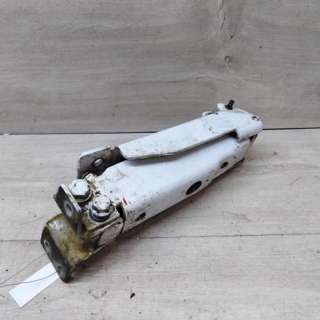 petlia-dveri-zadniaia-pravaia-nizniaia-mercedes-benz-vito-w638-art-35795-big-2