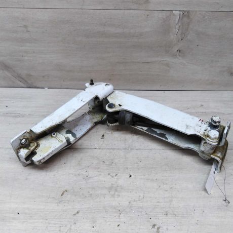 petlia-dveri-zadniaia-pravaia-nizniaia-mercedes-benz-vito-w638-art-35795-big-0