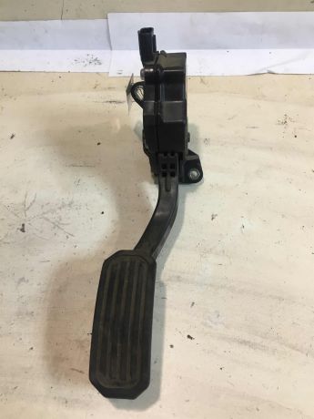 pedal-gaza-toyota-camry-v50-art-36412-big-3