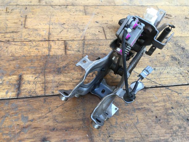 pedal-tormoza-toyota-camry-v50-art-36420-big-1