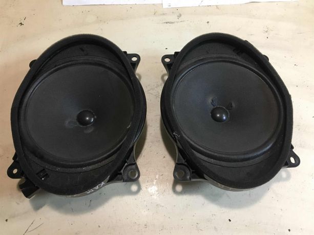 dinamik-akusticeskii-zadnii-toyota-camry-v50-art-36423-big-0