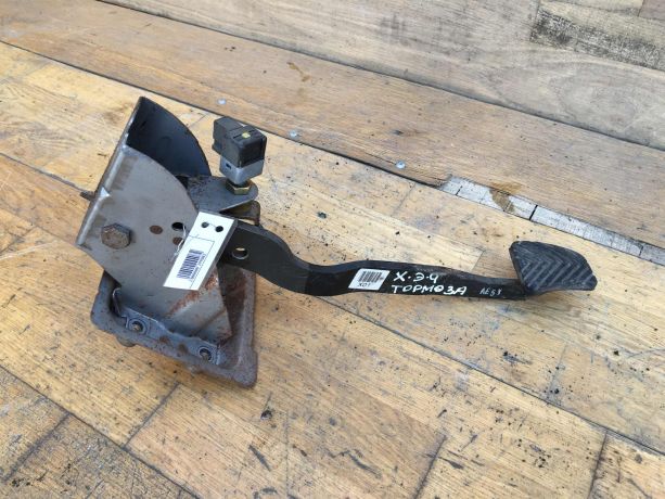 pedal-tormoza-hyundai-elantra-3-xd-2-rest-art-36870-big-0