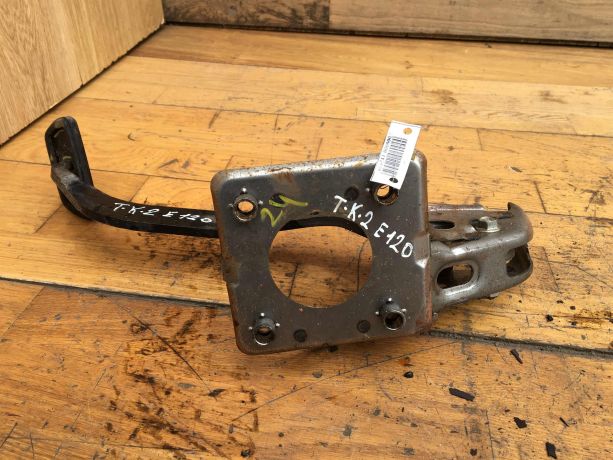 pedal-tormoza-toyota-corolla-ix-e120-e130-rest-xetcbek-art-37404-big-1