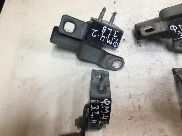 petlia-dveri-ford-mondeo-4-art-39175-big-4