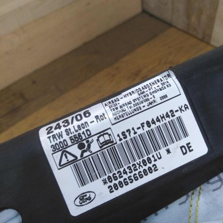 poduski-bezopasnosti-airbag-pravaia-v-krysu-ford-mondeo-3-sedan-art-39290-big-2
